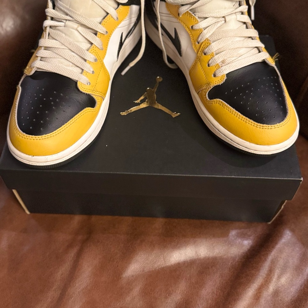 Nike Black and Yellow High-Top Sneakers